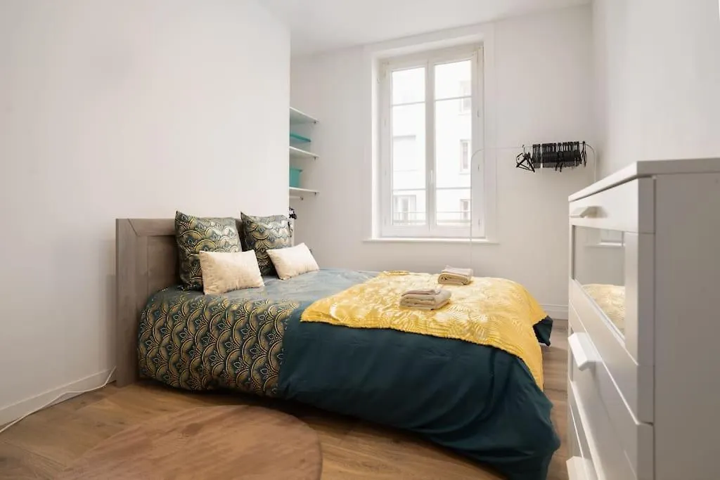 L'Escale Lyonnaise Apartment